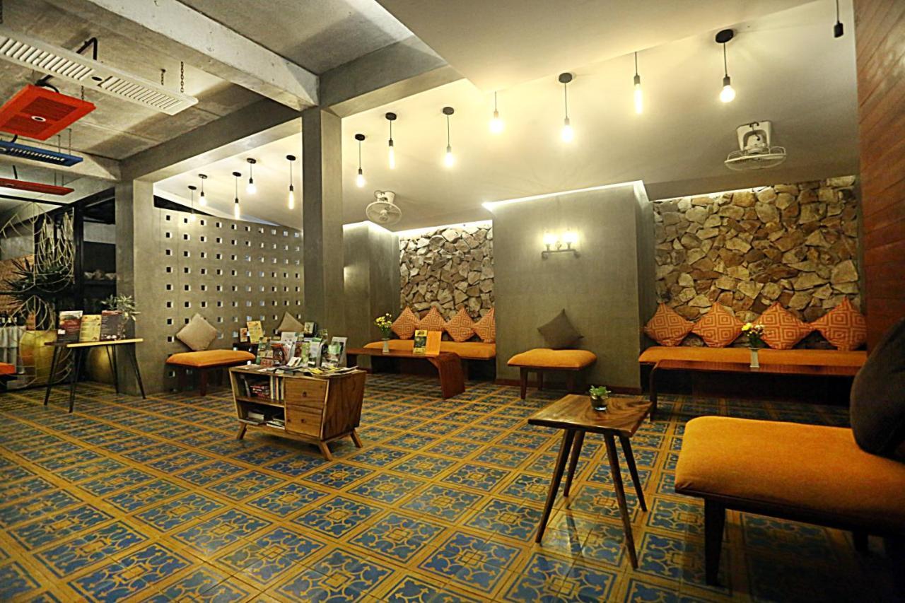 Central Corner Suite Сием Реап Екстериор снимка